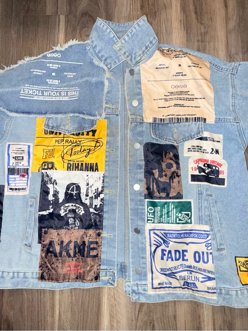 Denim Patchwork Jacket - Light Blue with Multicolor Patches Daisey one of a kind - Picture 2 of 13